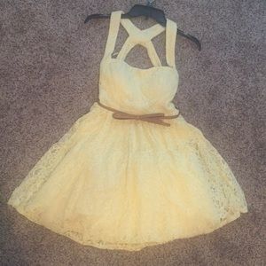 Jodi Kristopher Pastel Yellow Dress
